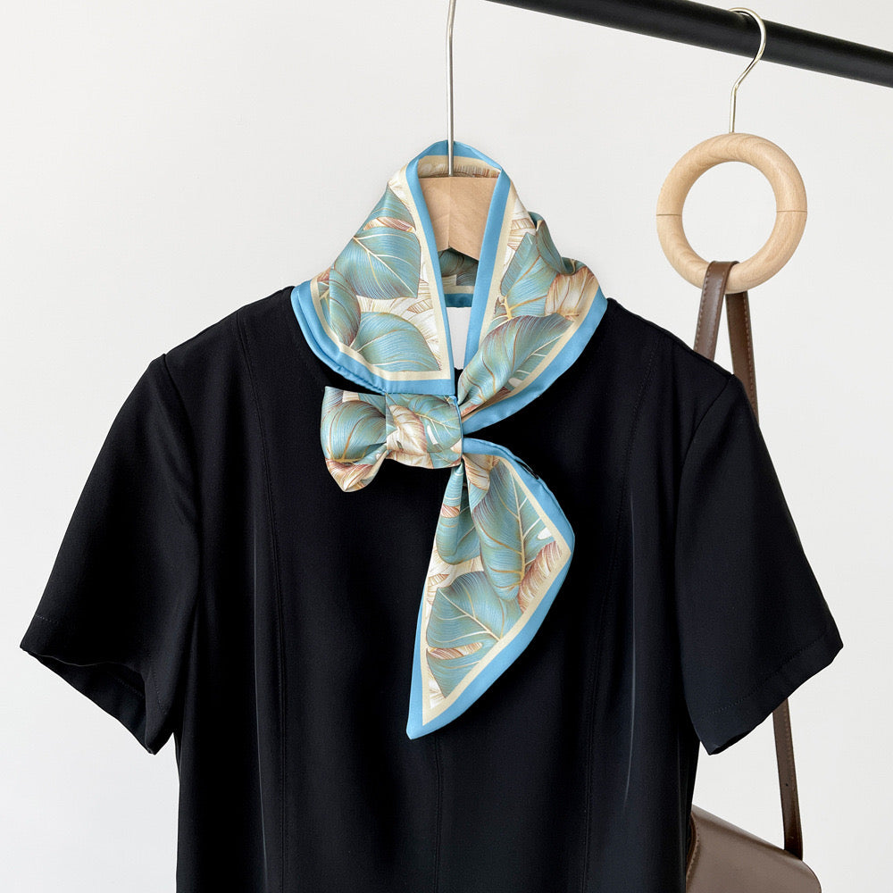 00129.4 Neck Tie Garden