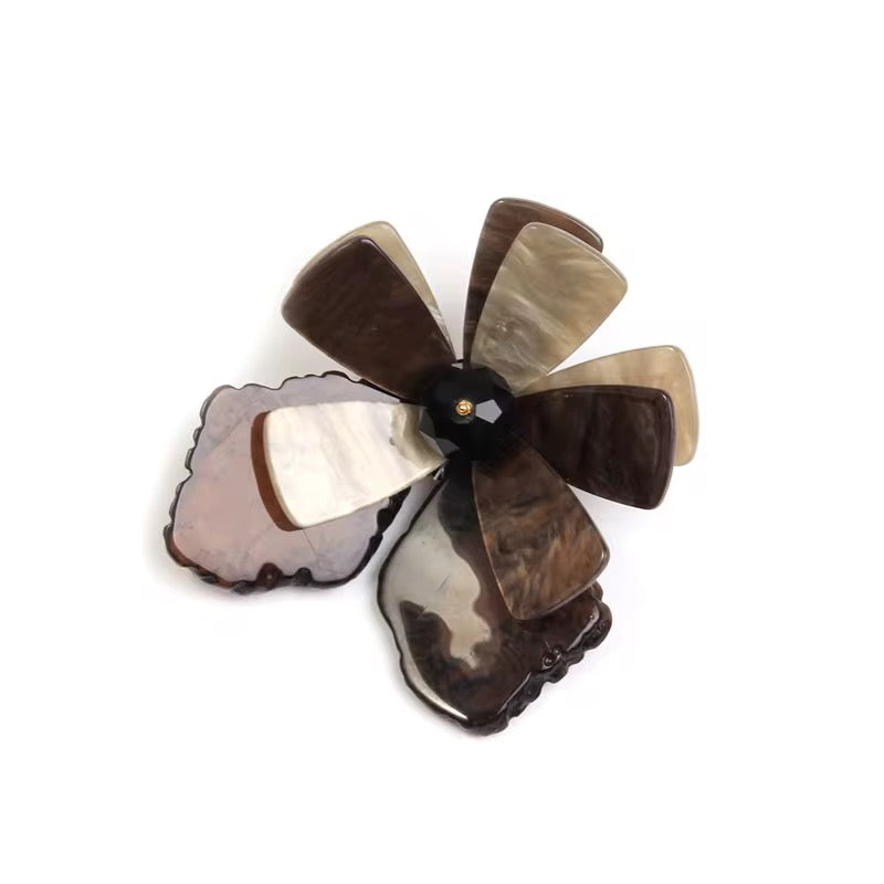 00335 Ari Spinner Pin