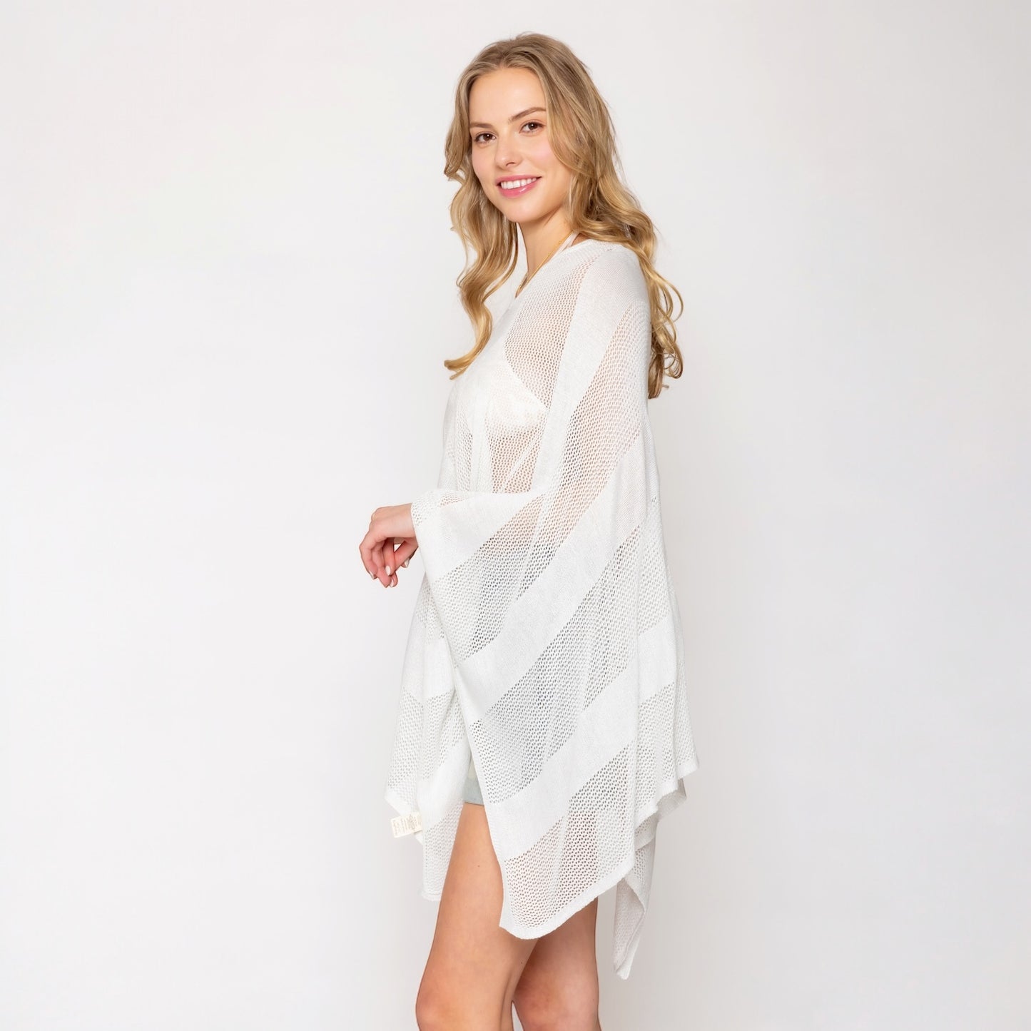70247 Lurex Poncho