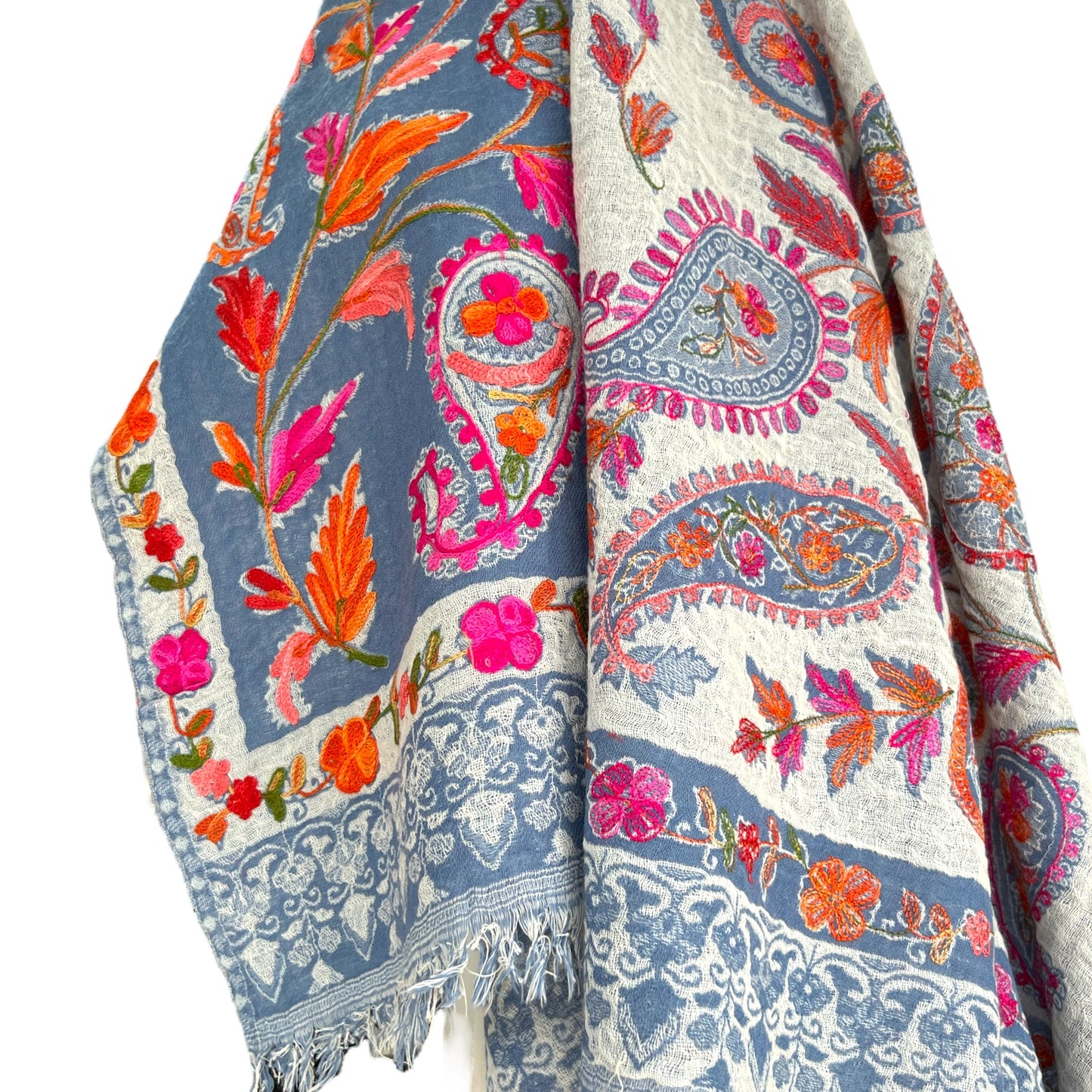 W30916.17 Enchanted Shawl