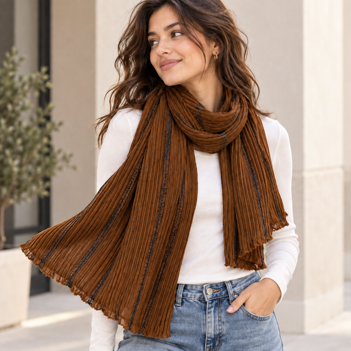 30359 Sara Shawl