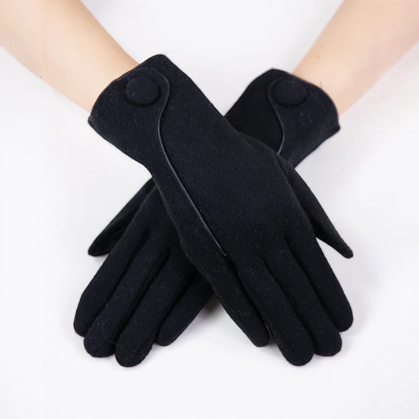 00114.9 Gloves - Button