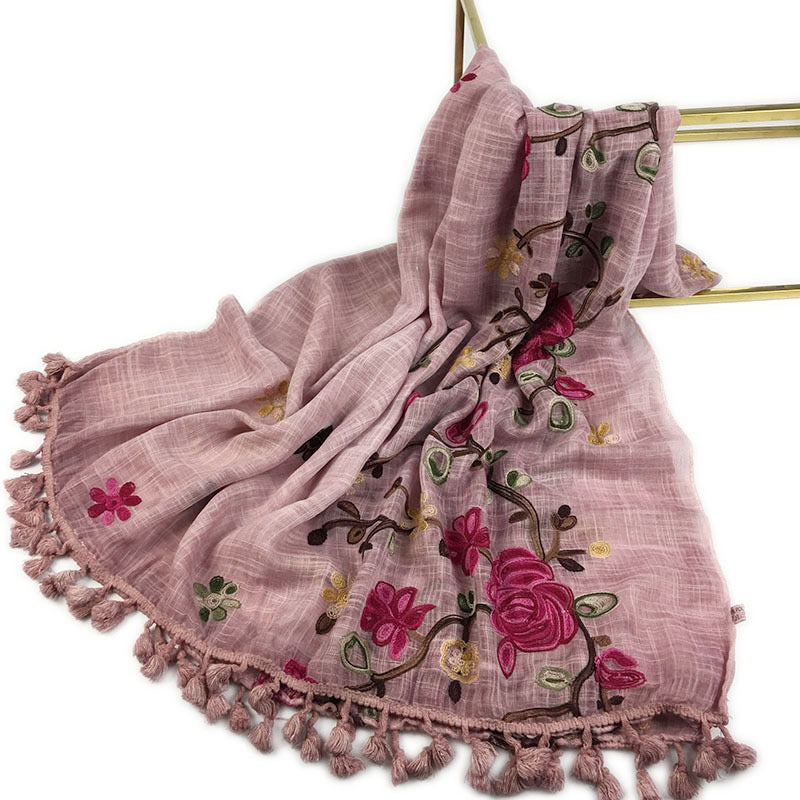 30462 Embroidery Shawl