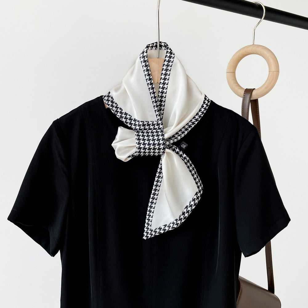00129.1 Neck Tie Chic