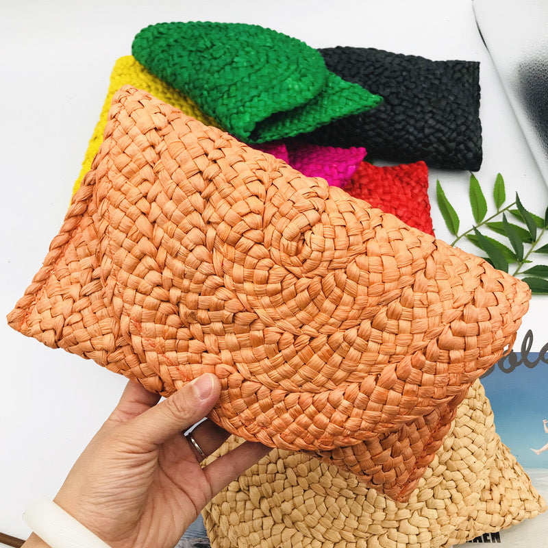 90138 Colorful Straw Clutch