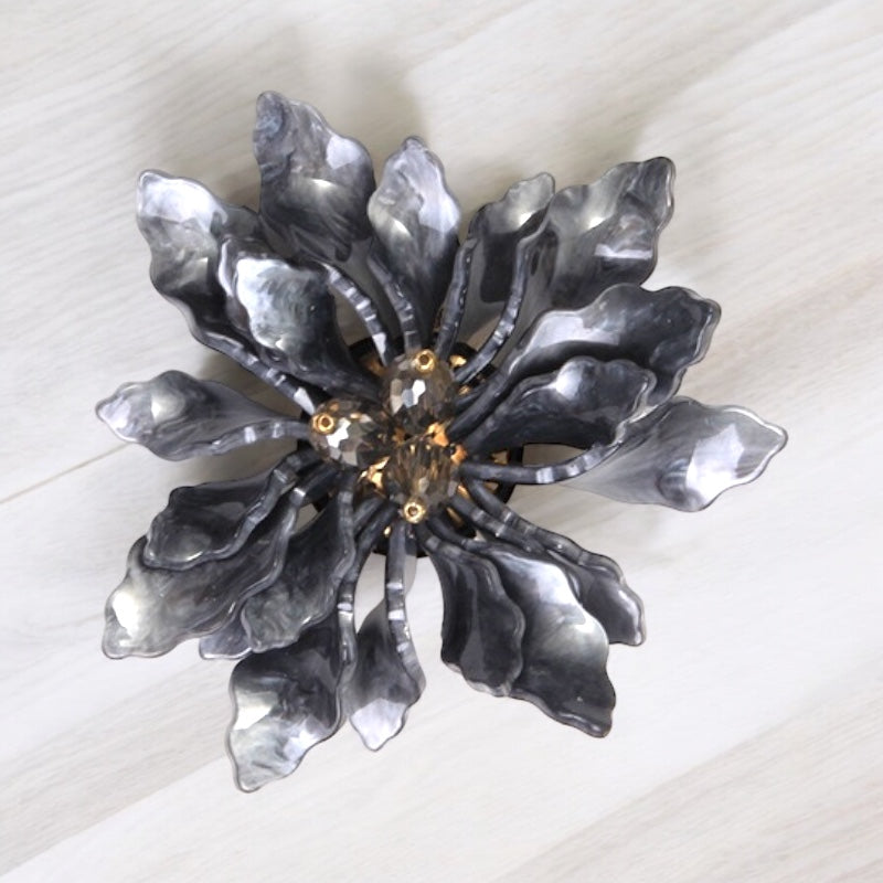 00242 Ari Lotus Brooch