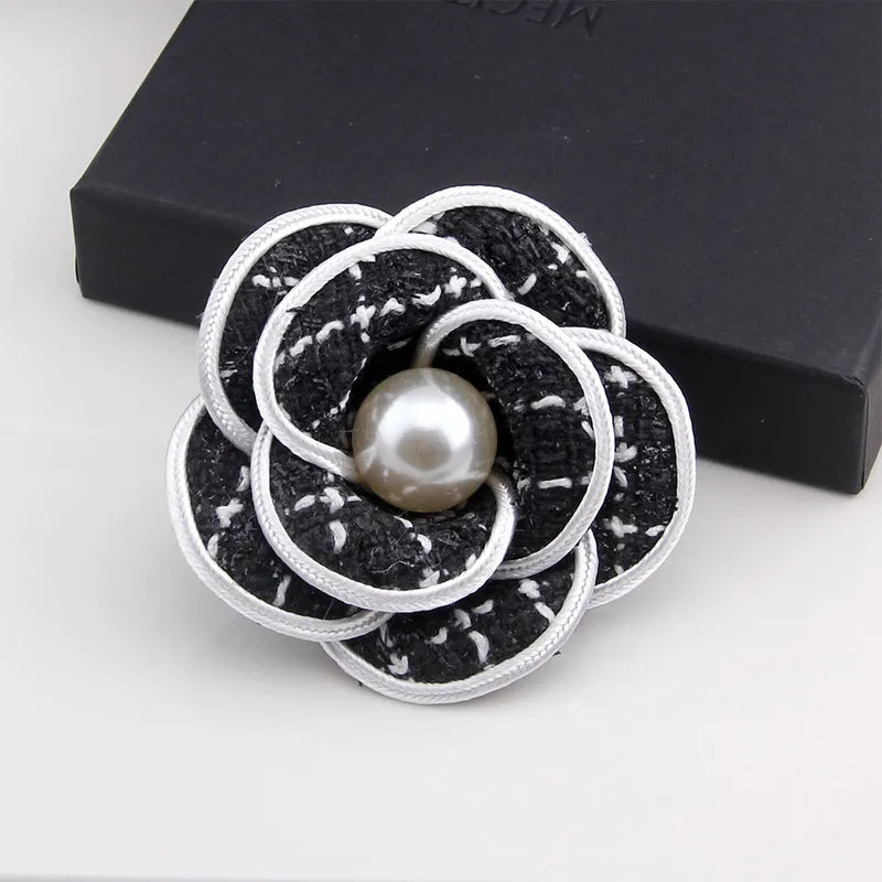 00251 Tweed Flower Brooch
