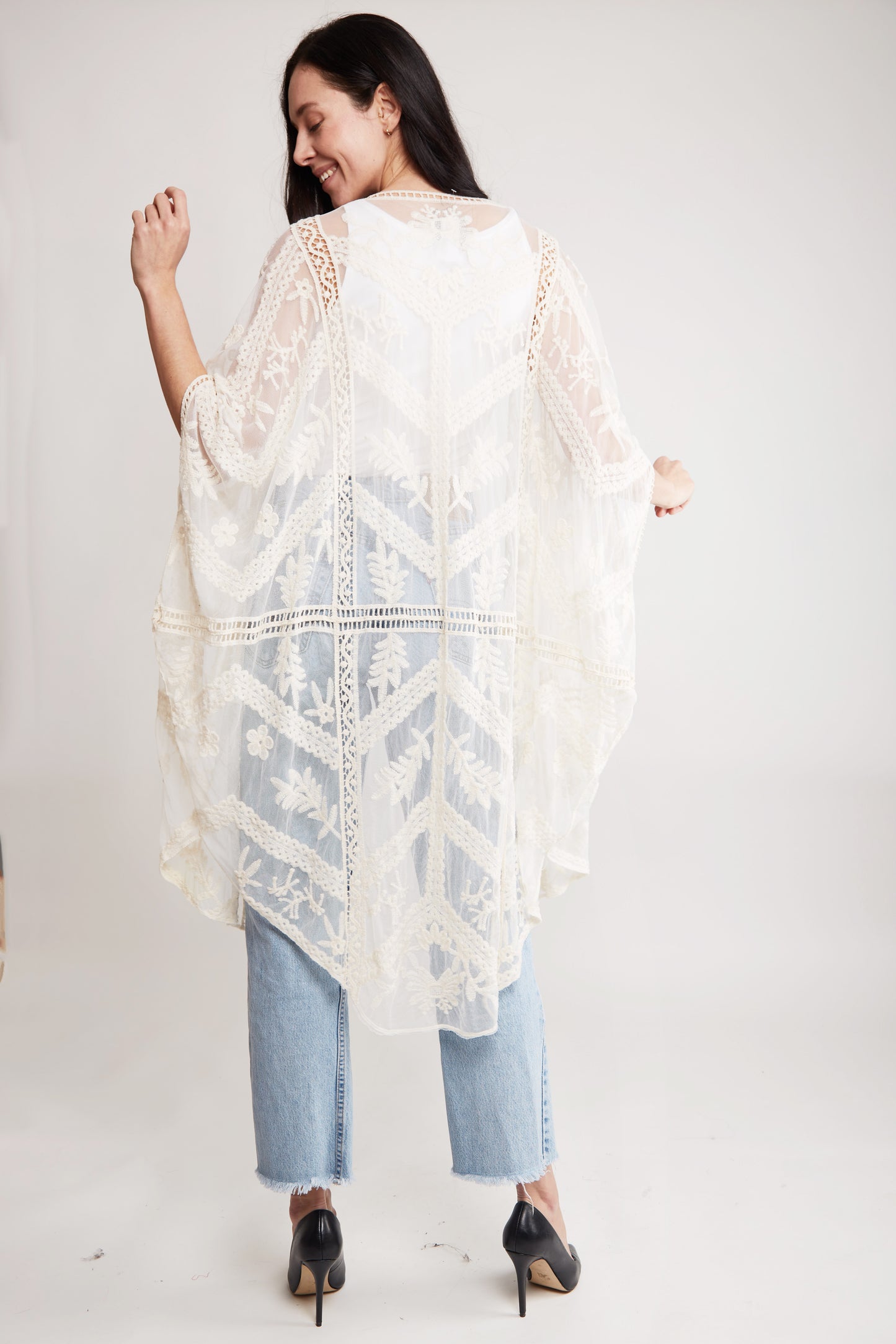 70050 Lace Kimono