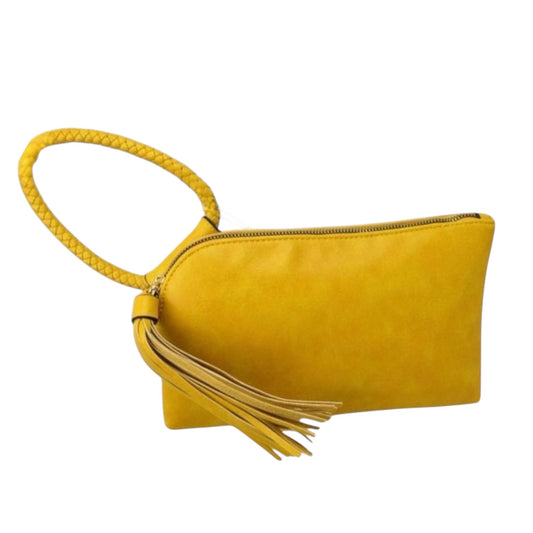 90057 The O Wristlet Clutch