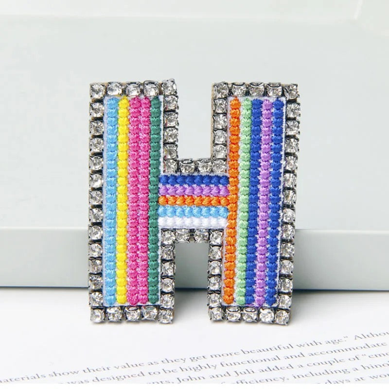 00101.8 Monogram Pin