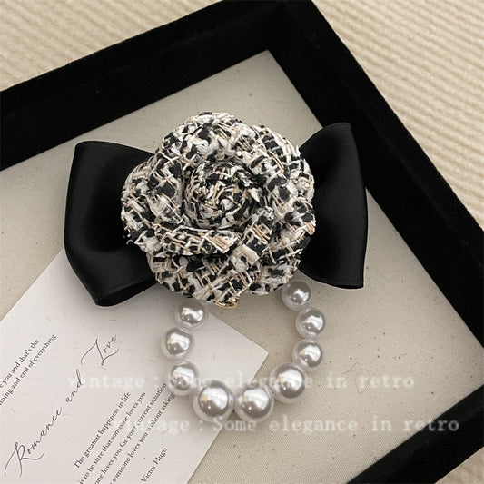 00254 Rose Pearl Brooch