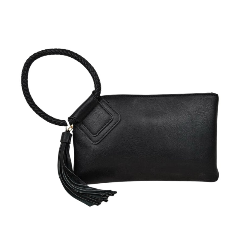 90057 The O Wristlet Clutch