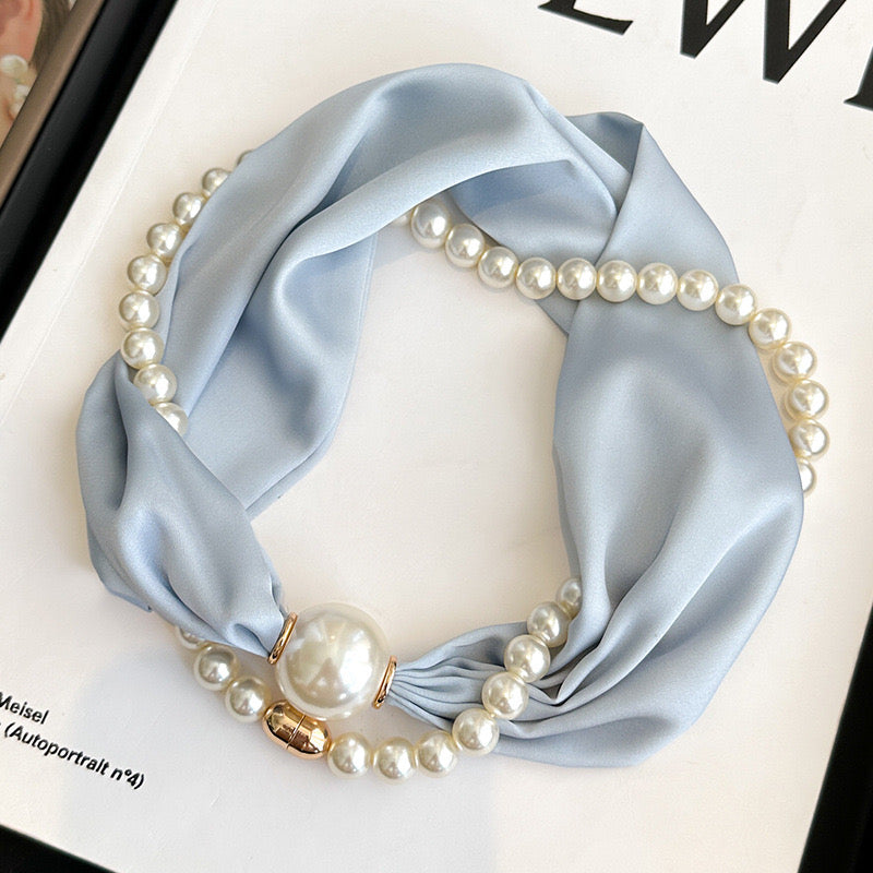 30390 Jewel Neck Scarf