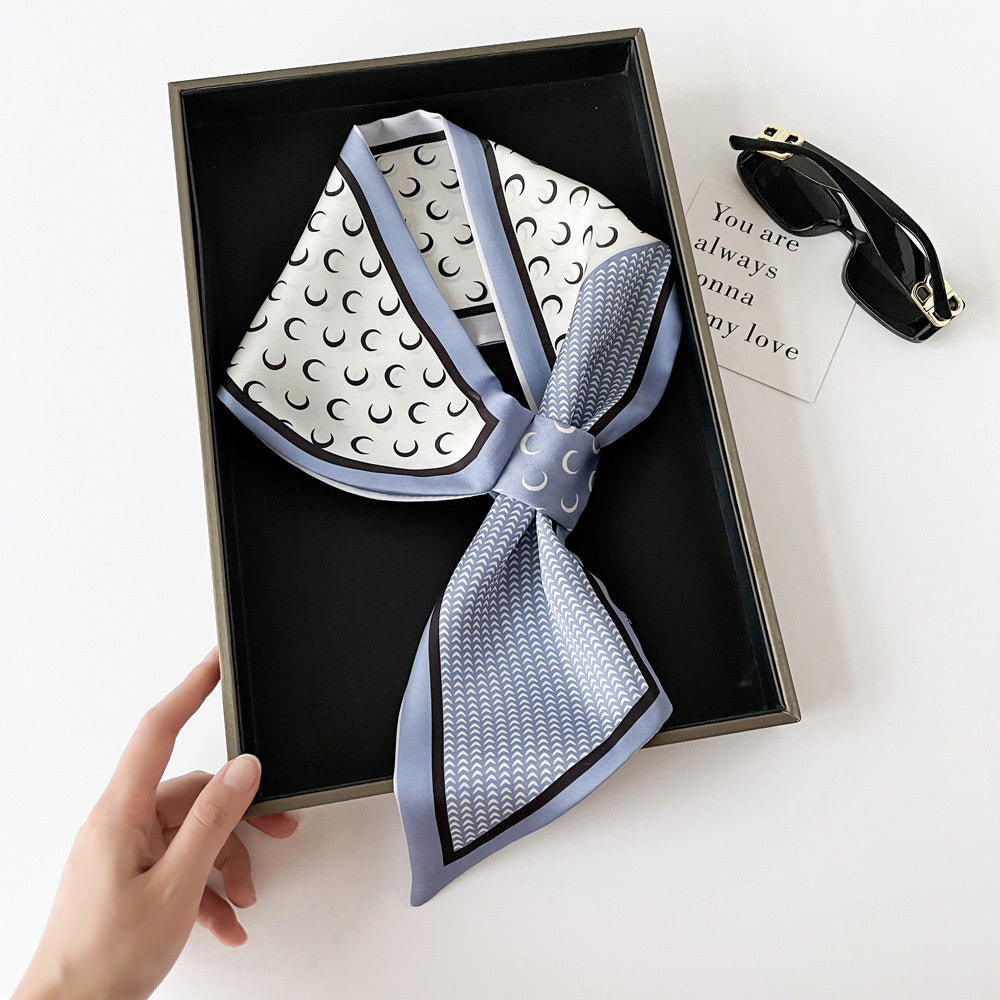 00129.2  Neck Tie Marine