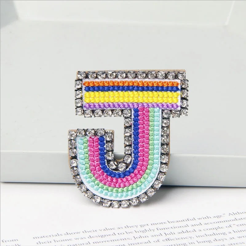 00101.8 Monogram Pin