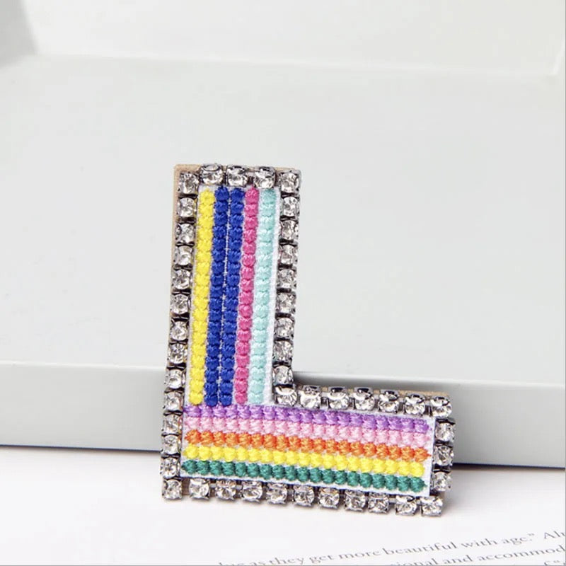 00101.8 Monogram Pin
