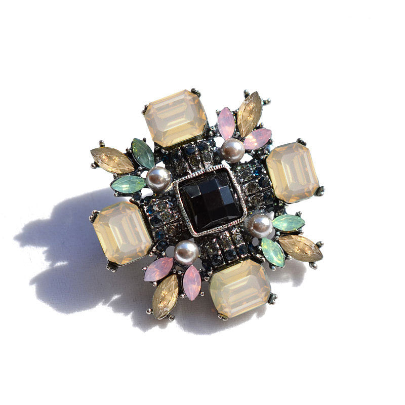 00101.14 Small Pin 14