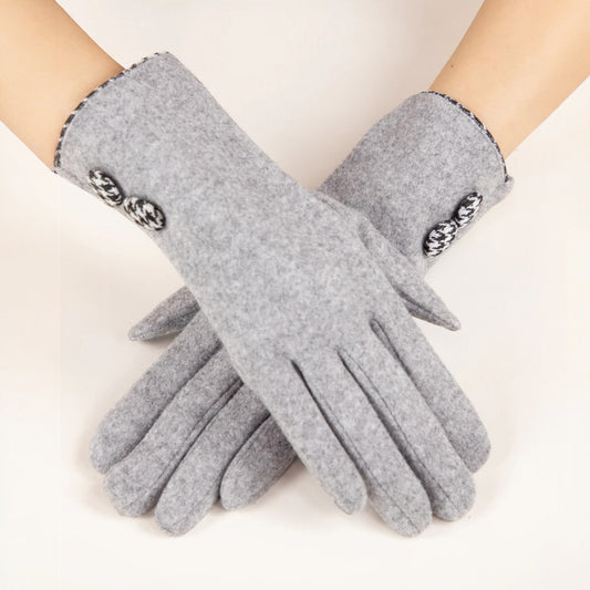 00114.2 HT Button Gloves