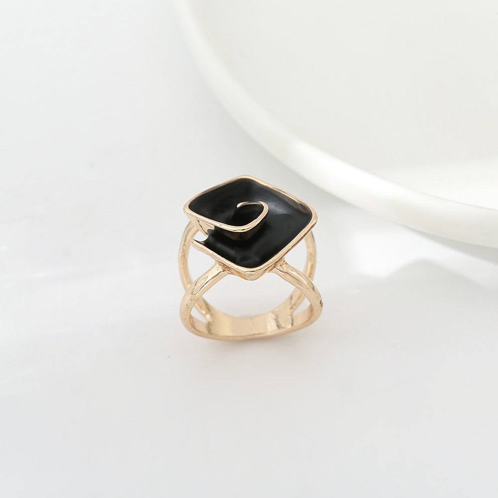 00024.6 Square Scarf Ring
