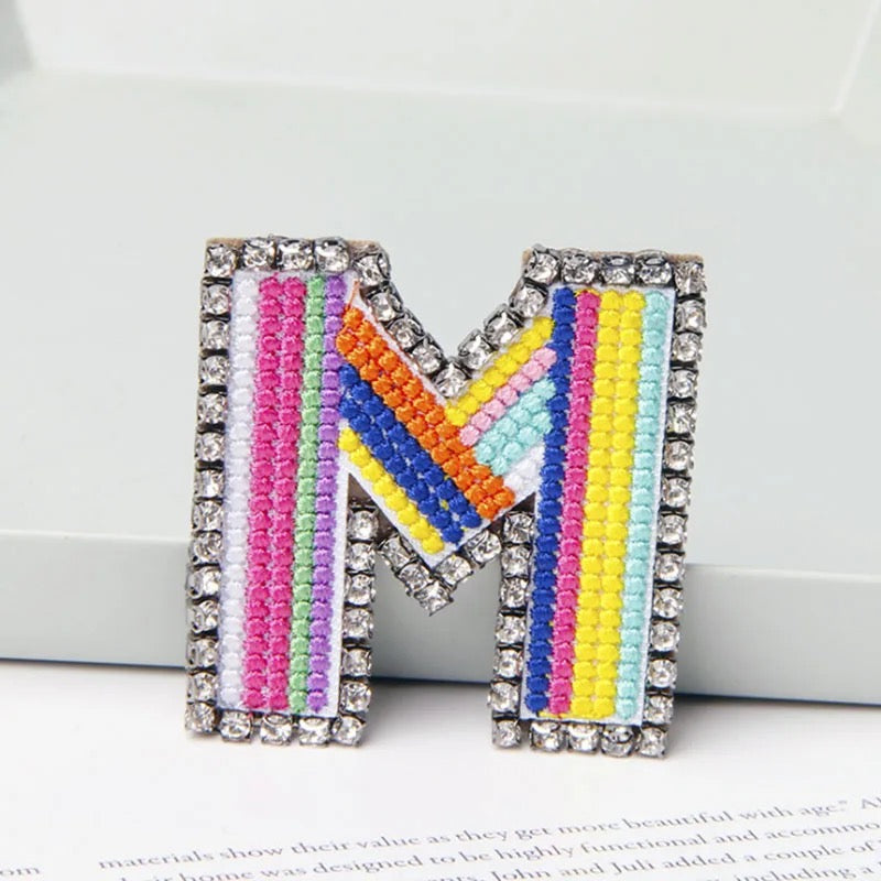00101.8 Monogram Pin