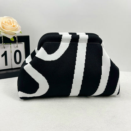 90160 The Pouch Clutch