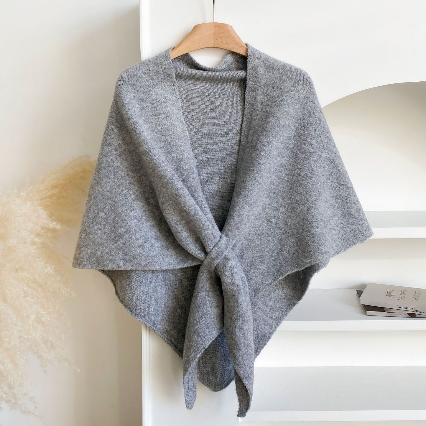 70538 Hugger Shawl