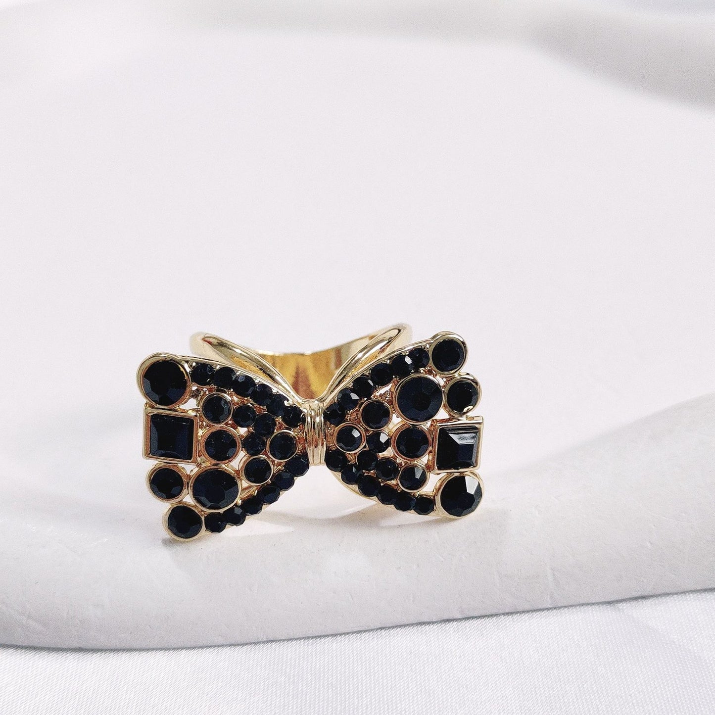 00024.14 Scarf Ring Bow