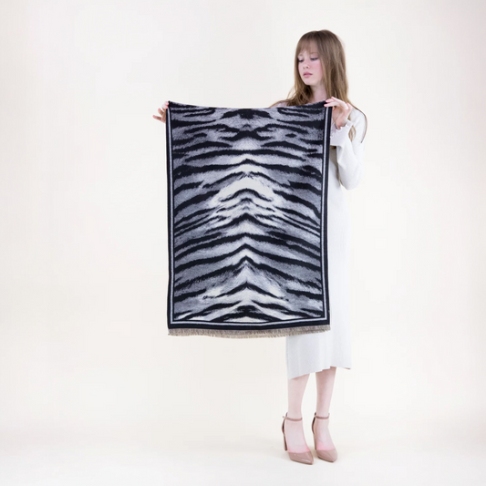 30493 Tiger Shawl