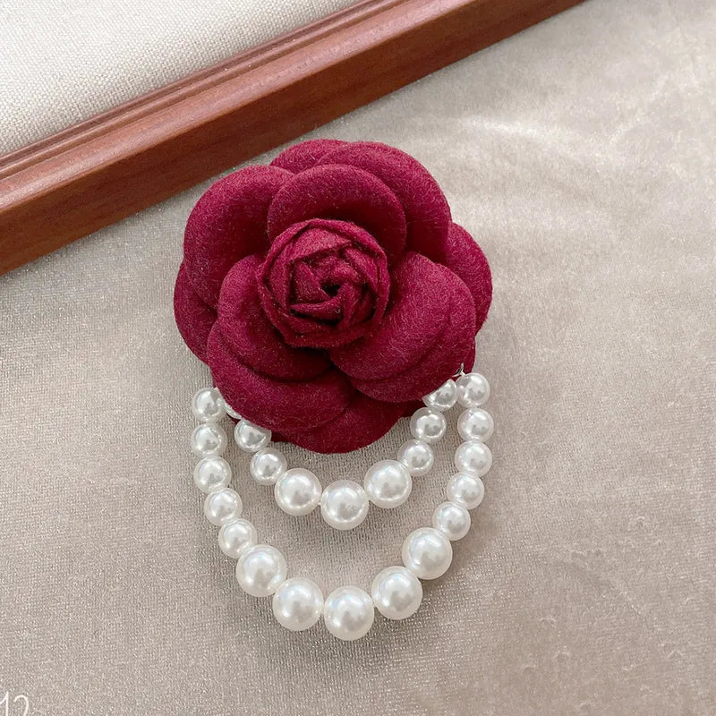 00254 Rose Pearl Brooch