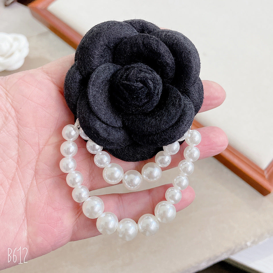 00254 Rose Pearl Brooch