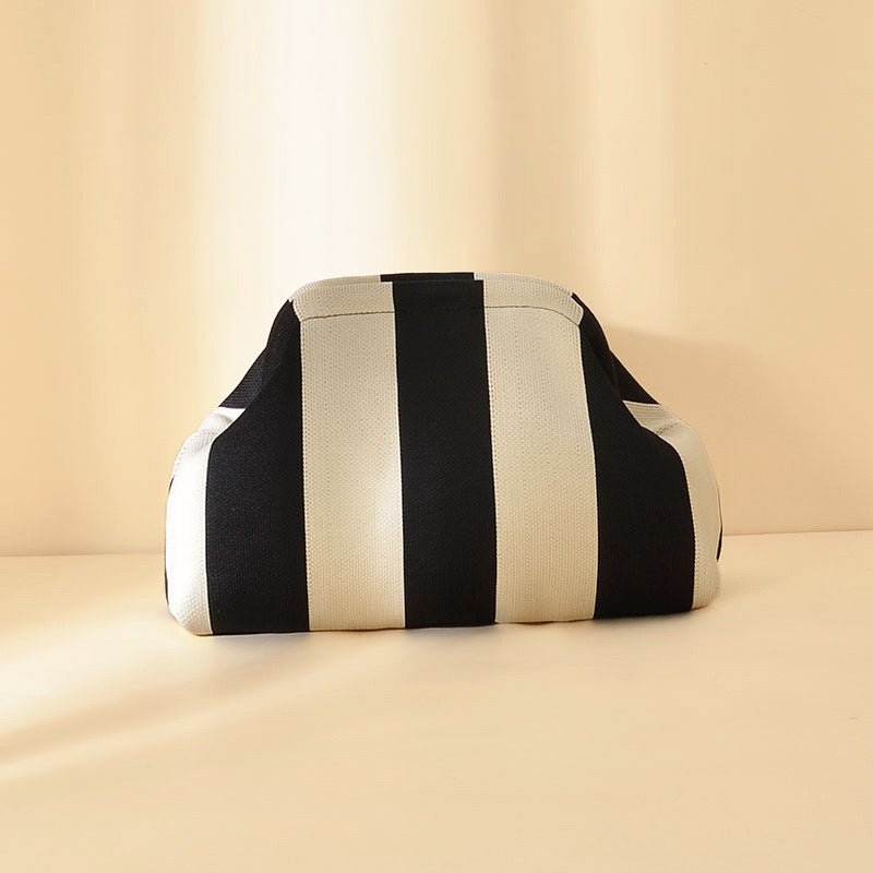 90160 The Pouch Clutch