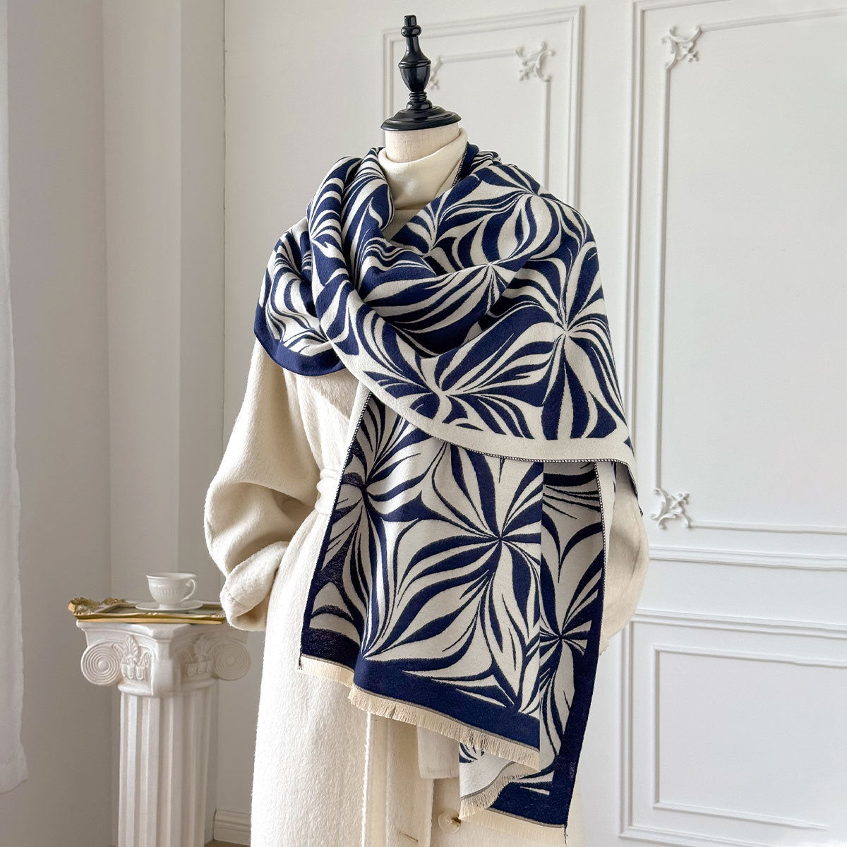 30242 Deco Shawl