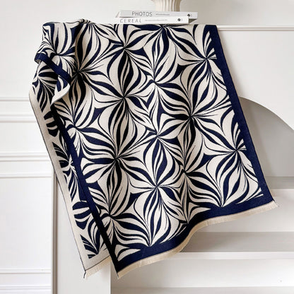 30242 Deco Shawl