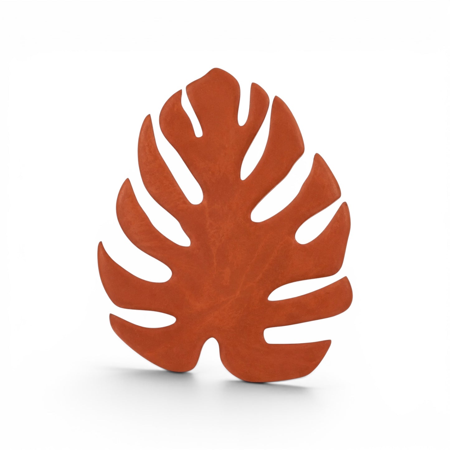 00388 Ari Leaf Pin