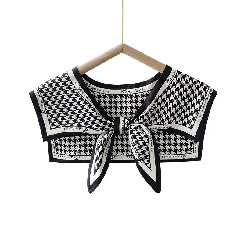 30378.3 Lady Cover Checkers