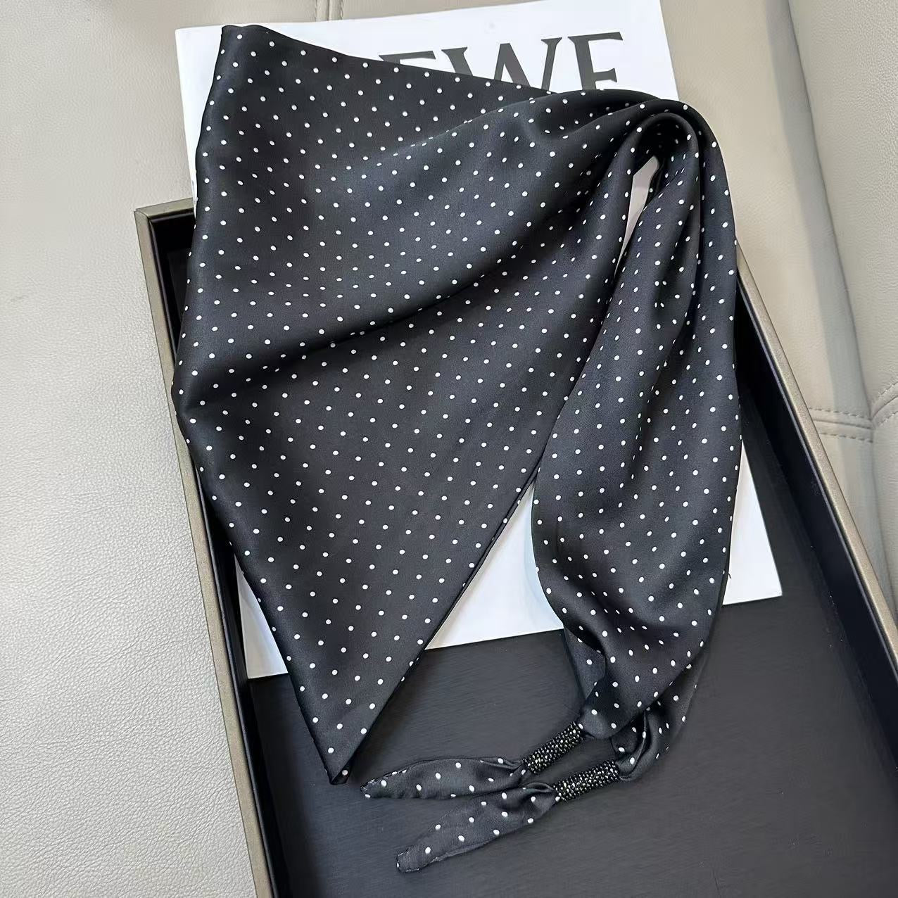 00134 Tri Neck Scarf