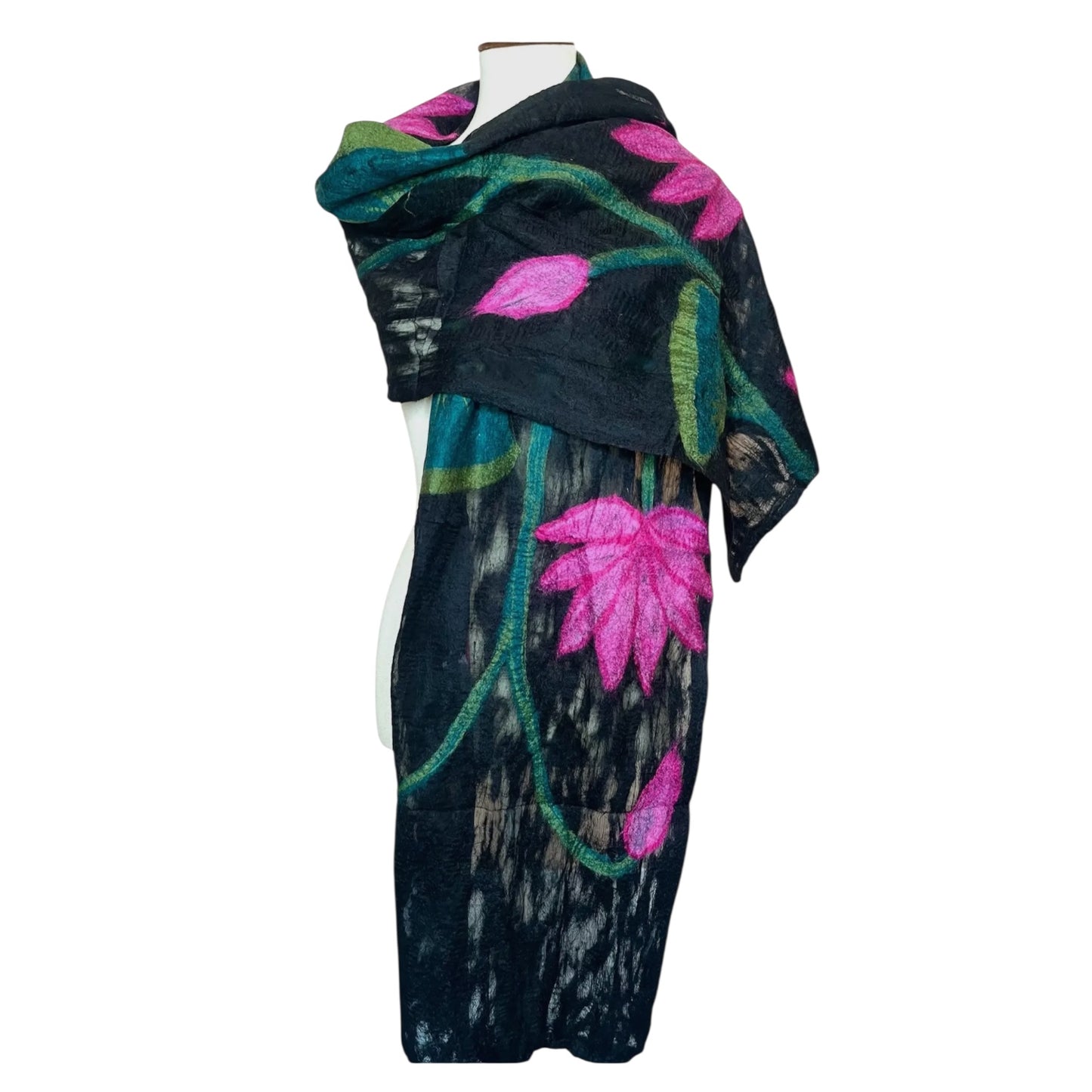 60049 Black Lotus Shawl